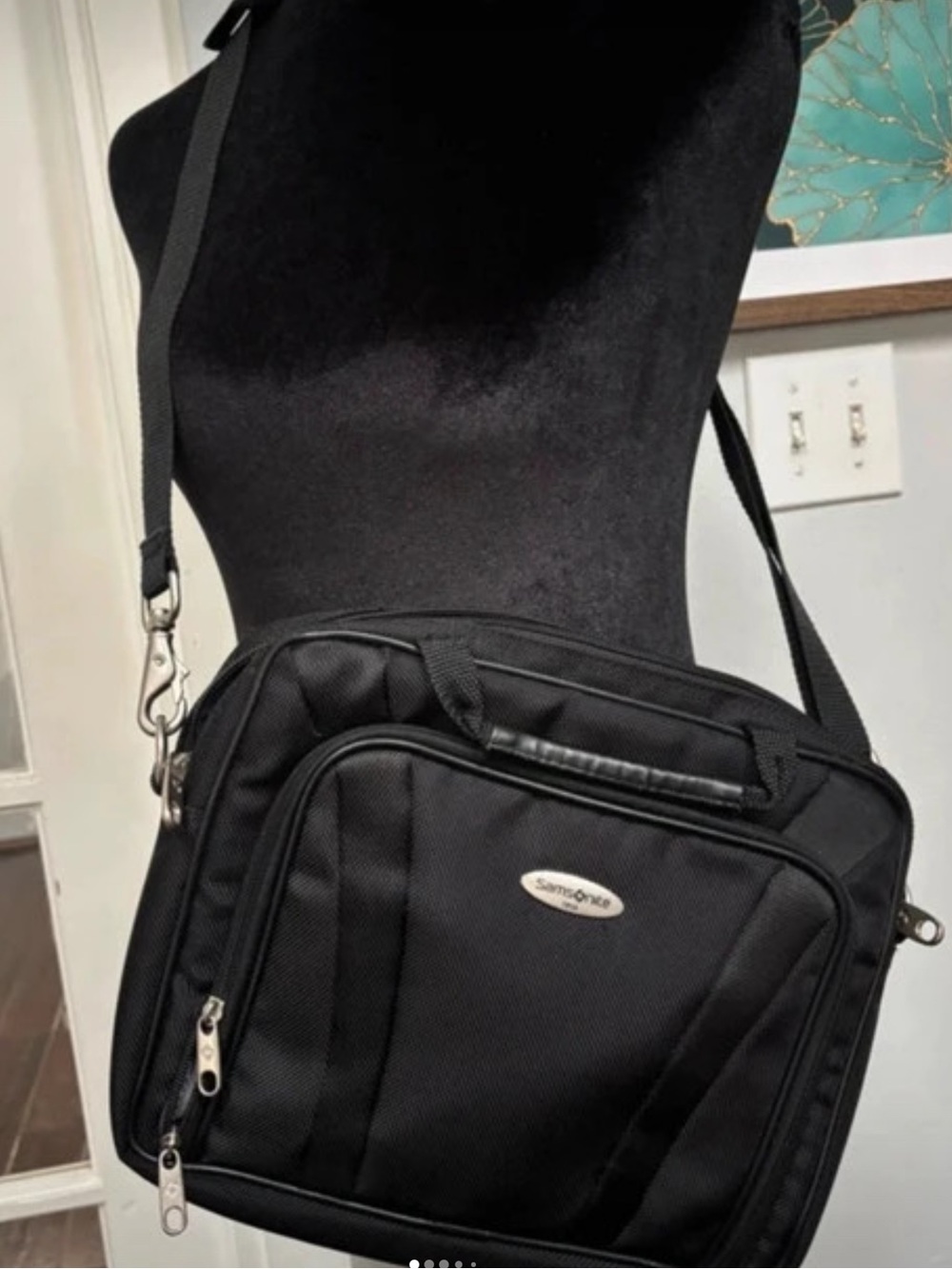 “Pre-Owned” Great Condition! Vintage Samsonite Black Messenger Bag  UNISEX